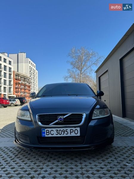 Універсал Volvo V50 2009 в Самборі
