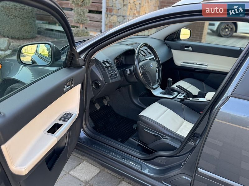 Універсал Volvo V50 2012 в Стрию