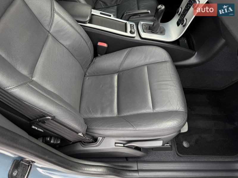 Универсал Volvo V50 2011 в Стрые фото 92 Универсал Volvo V50 2011 в Стрые