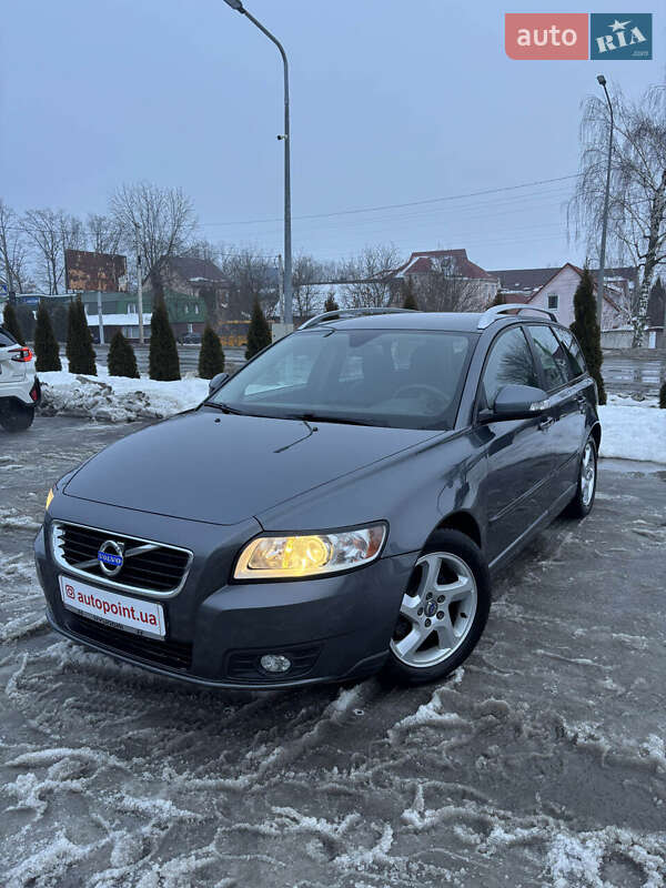 Універсал Volvo V50 2012 в Білогородці