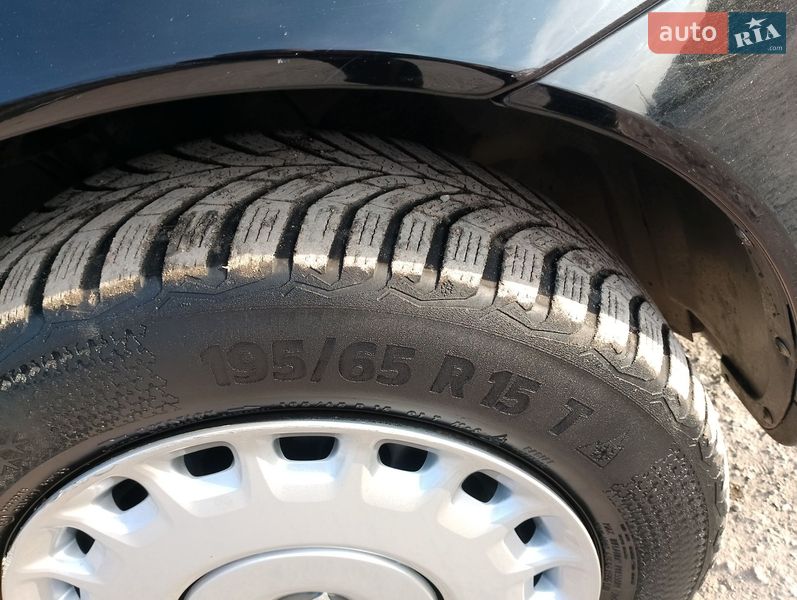 Универсал Volvo V50 2010 в Тернополе