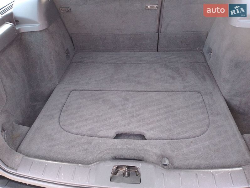 Универсал Volvo V50 2010 в Тернополе