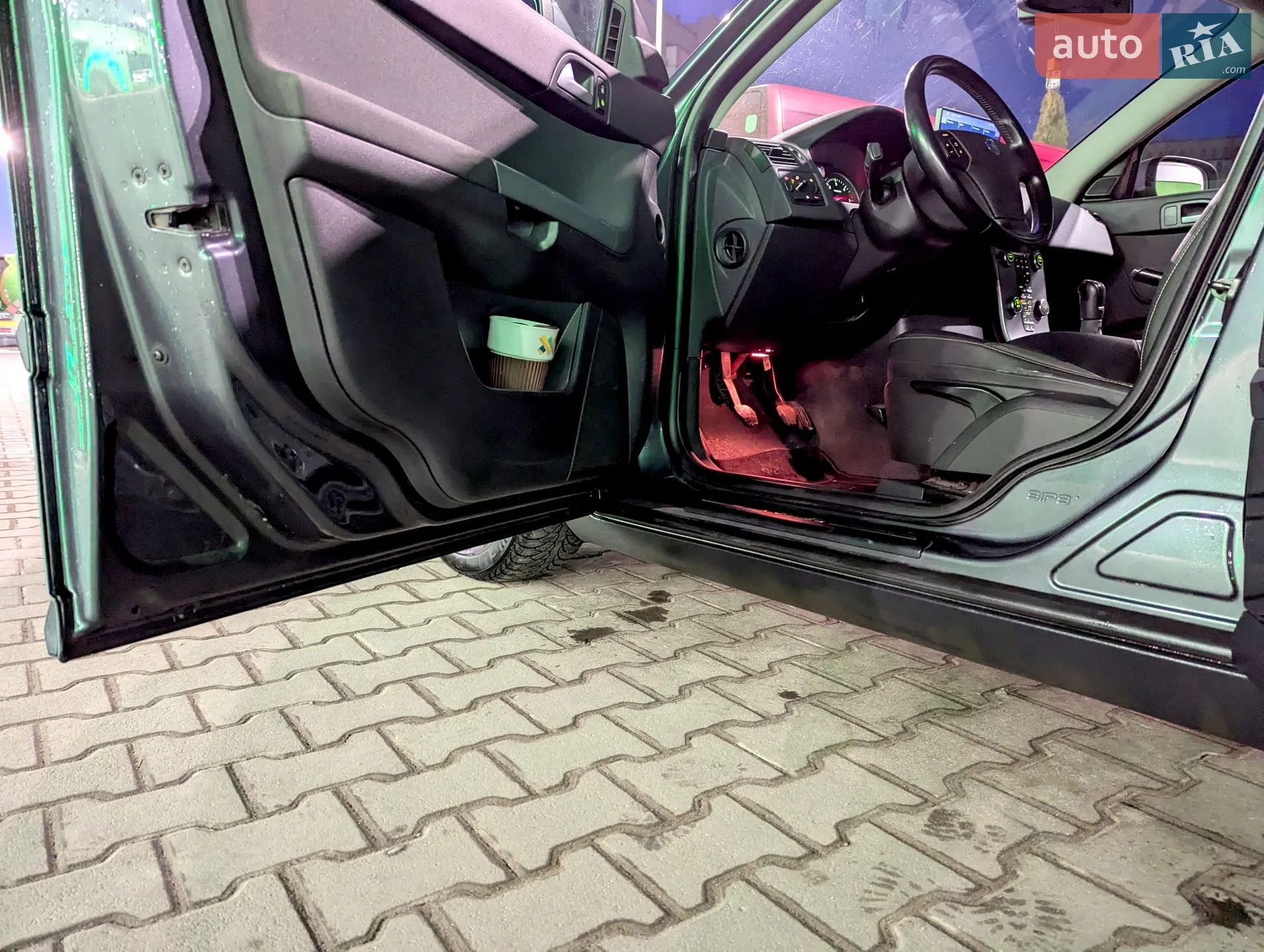 2010 Volvo V50 - мініатюра 10