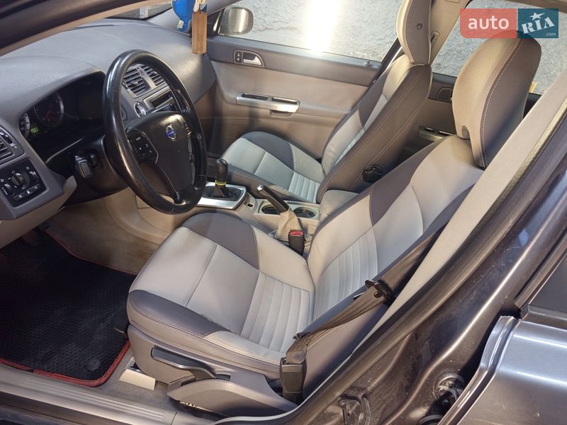 Універсал Volvo V50 2007 в Шепетівці