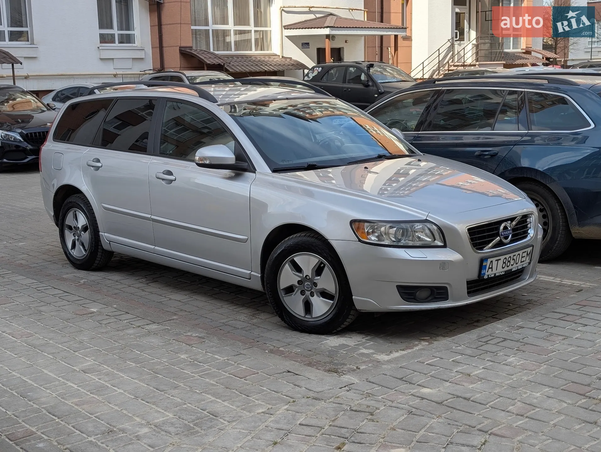 2011 Volvo V50 - фото 1