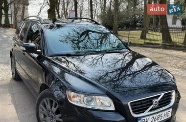 Универсал Volvo V50 2009 в Остроге