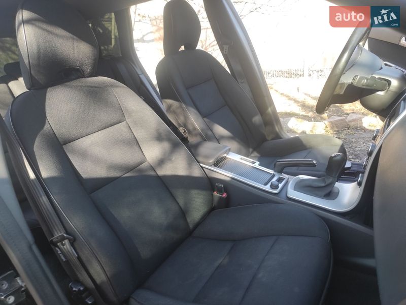 Универсал Volvo V50 2010 в Полтаве