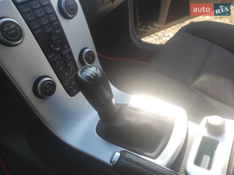 Универсал Volvo V50 2010 в Полтаве