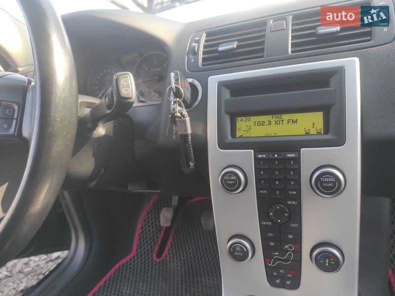 Универсал Volvo V50 2010 в Полтаве