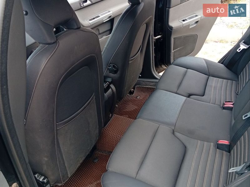 Универсал Volvo V50 2009 в Тернополе фото 12 Универсал Volvo V50 2009 в Тернополе