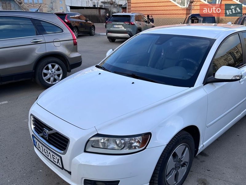 Универсал Volvo V50 2010 в Сумах
