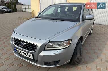 Универсал Volvo V50 2008 в Сарнах