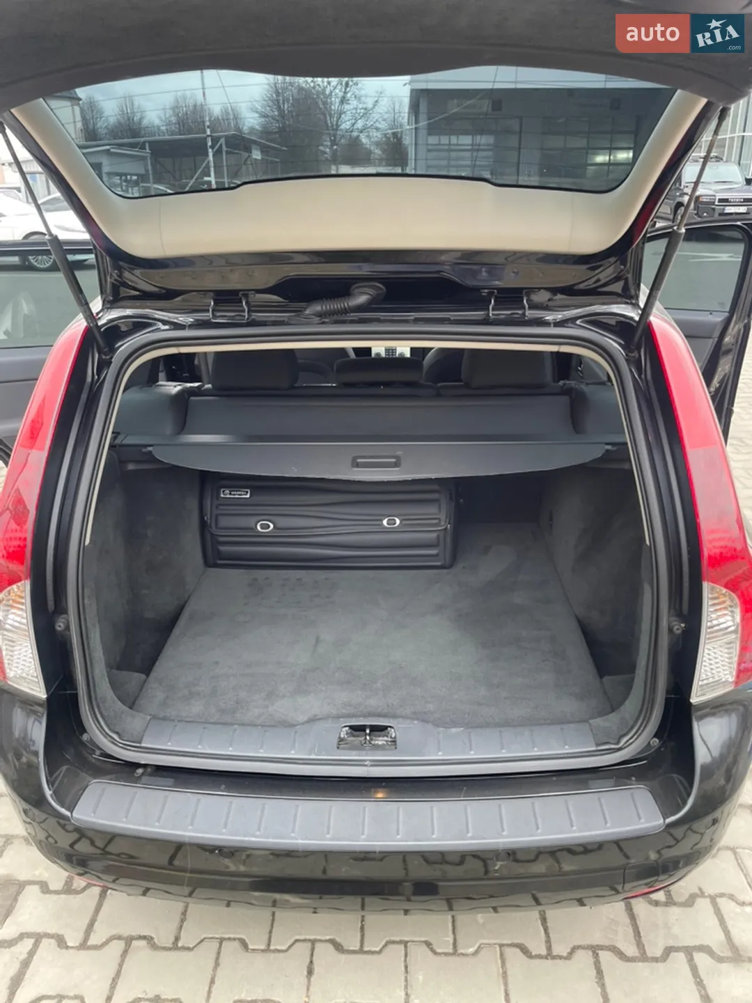2010 Volvo V50 - мініатюра 17