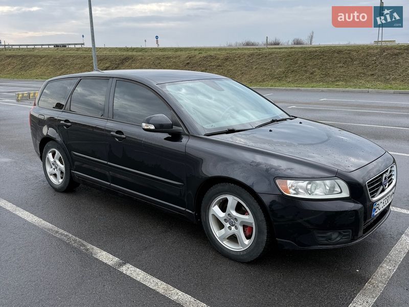 Универсал Volvo V50 2010 в Львове фото 2 Универсал Volvo V50 2010 в Львове