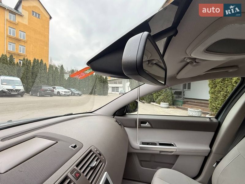 Универсал Volvo V50 2011 в Киеве фото 15 Универсал Volvo V50 2011 в Киеве