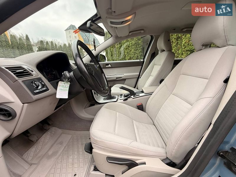 Универсал Volvo V50 2011 в Киеве фото 22 Универсал Volvo V50 2011 в Киеве