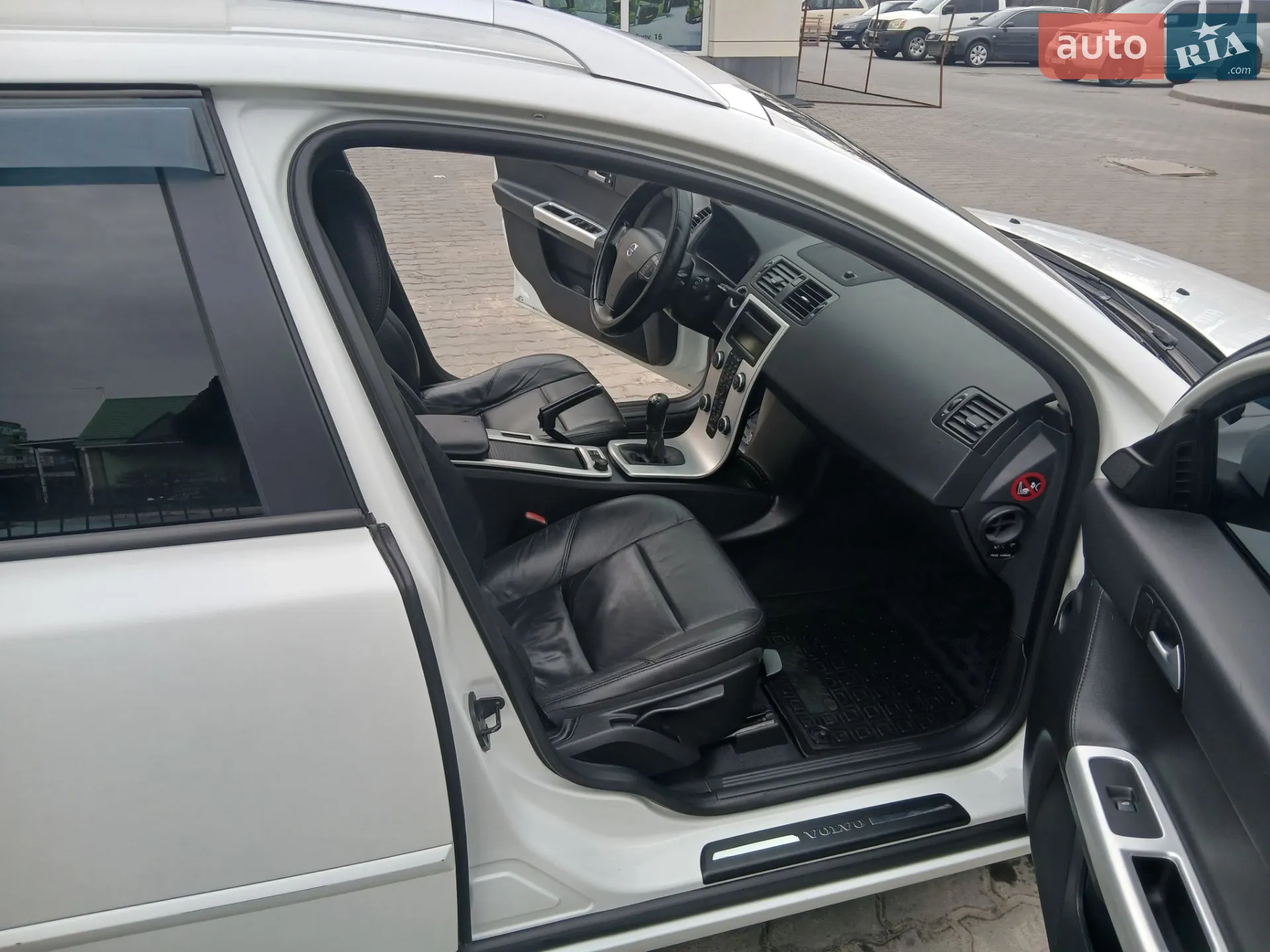 2011 Volvo V50 - мініатюра 4