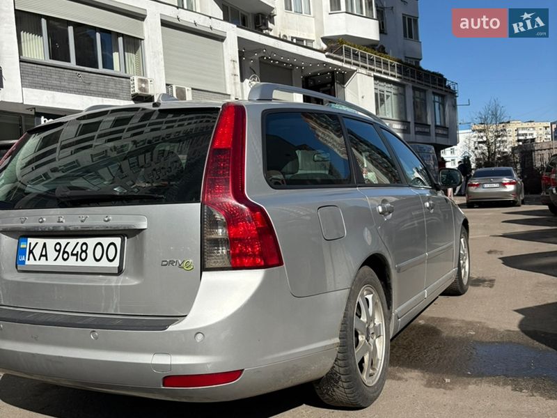 Универсал Volvo V50 2012 в Киеве
