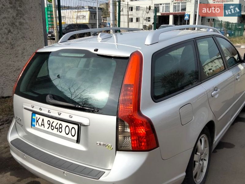Универсал Volvo V50 2012 в Киеве