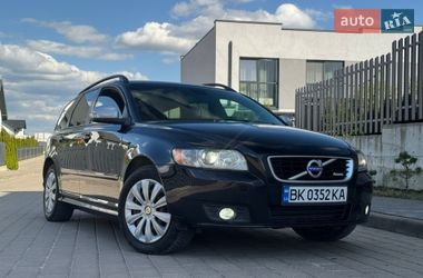 Універсал Volvo V50 2010 в Луцьку