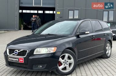 Универсал Volvo V50 2010 в Львове