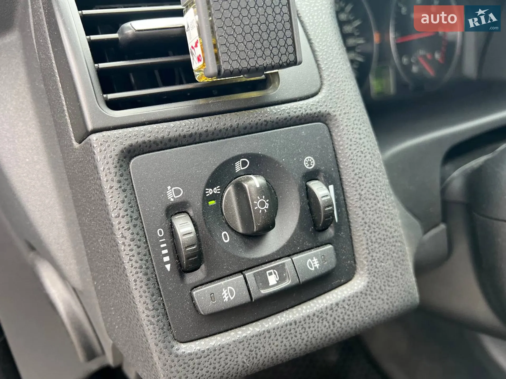 2010 Volvo V50 - мініатюра 20