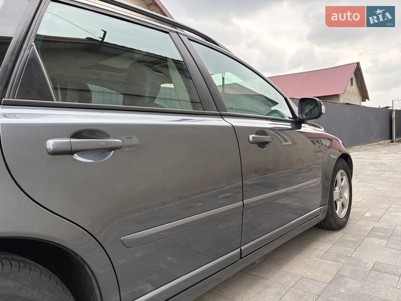 Універсал Volvo V50 2009 в Тернополі