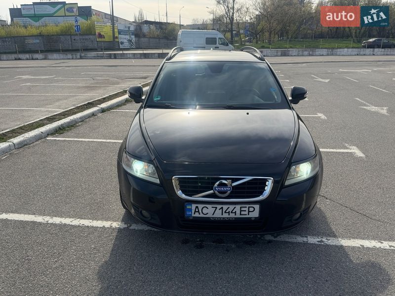 Універсал Volvo V50 2010 в Києві