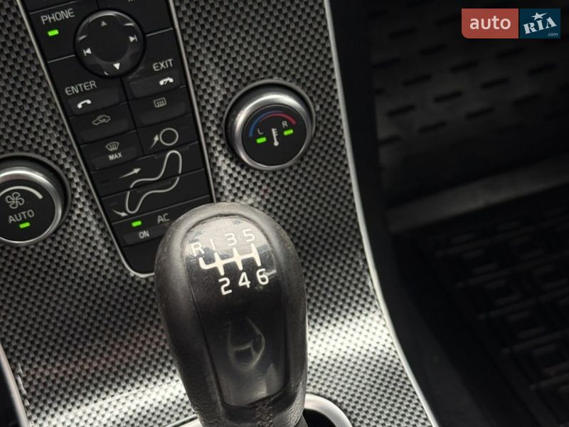 Универсал Volvo V50 2012 в Сумах