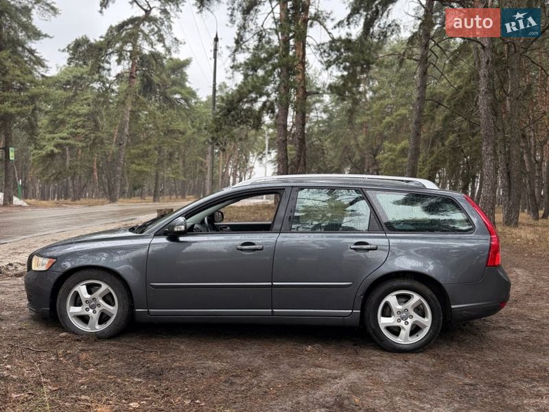 Универсал Volvo V50 2012 в Сумах