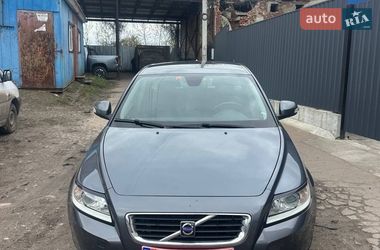 Универсал Volvo V50 2010 в Сумах