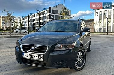 Універсал Volvo V50 2009 в Луцьку