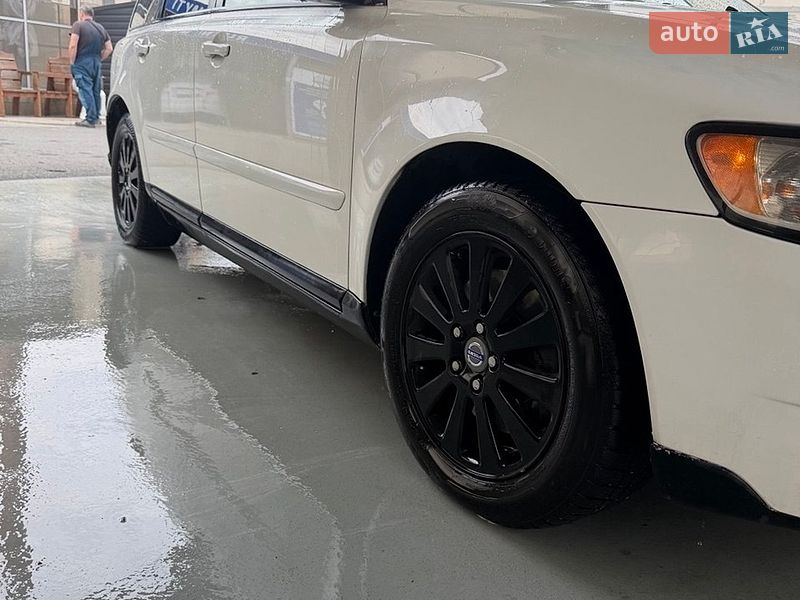Универсал Volvo V50 2009 в Воловце