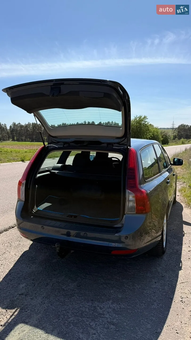 2010 Volvo V50 - мініатюра 8