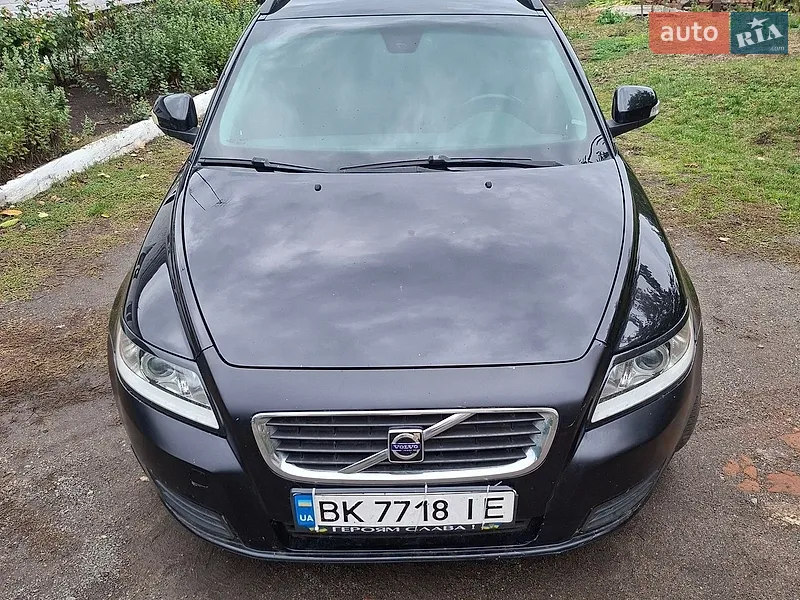 Volvo V50