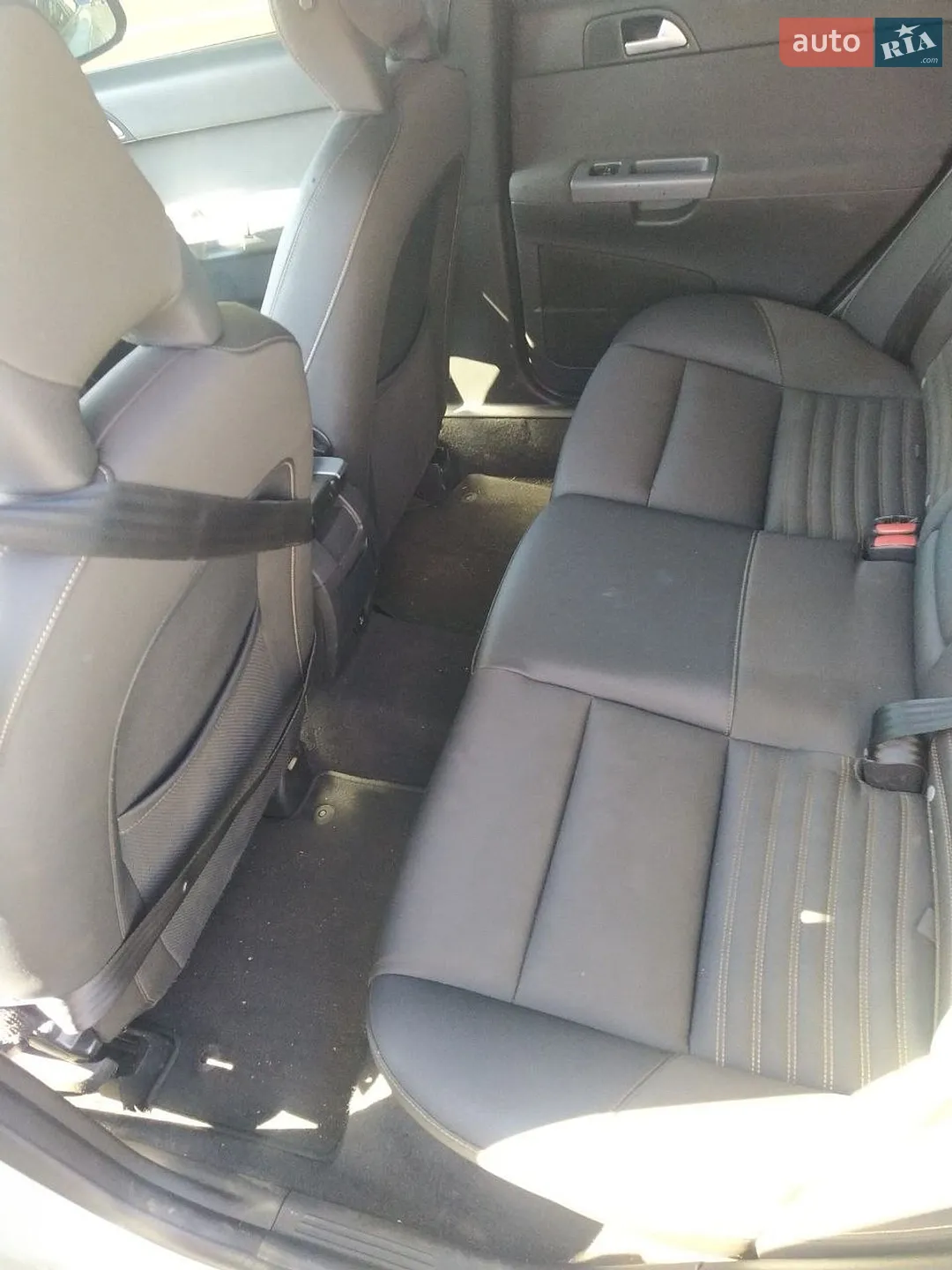 2010 Volvo V50 - мініатюра 2