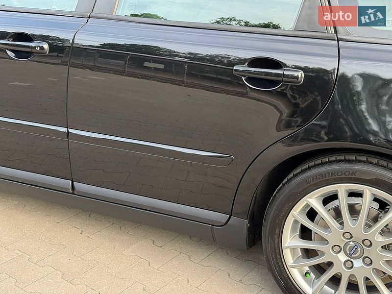 Універсал Volvo V50 2010 в Білій Церкві