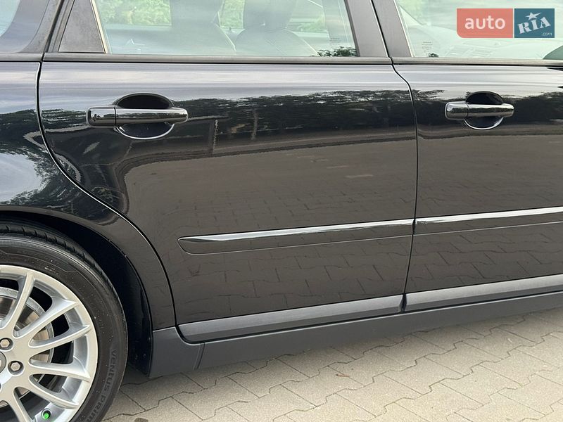 Універсал Volvo V50 2010 в Білій Церкві