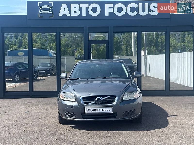 Универсал Volvo V50 2010 в Киеве фото 3 Универсал Volvo V50 2010 в Киеве