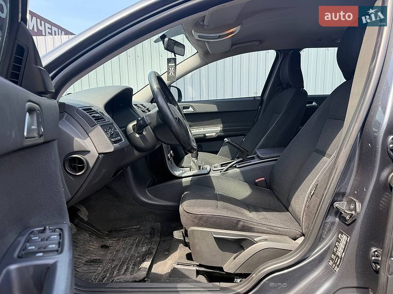 Универсал Volvo V50 2010 в Киеве фото 9 Универсал Volvo V50 2010 в Киеве
