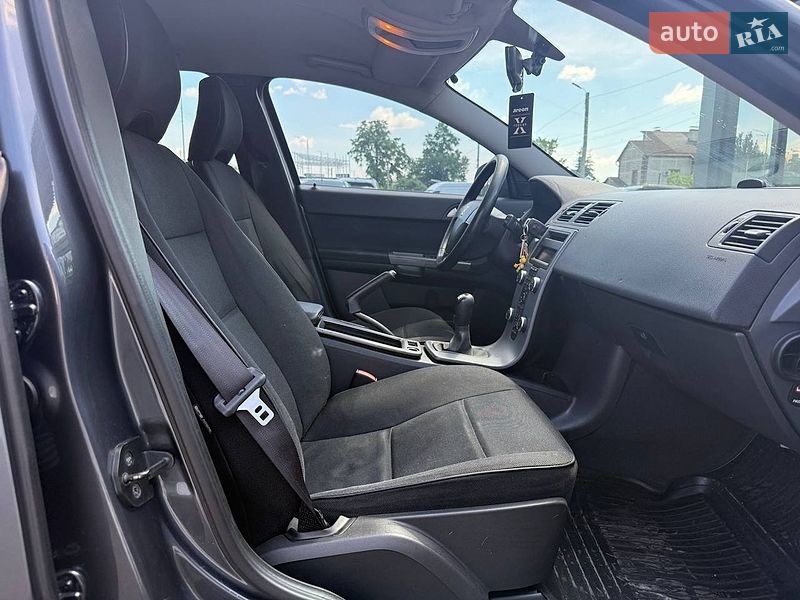 Универсал Volvo V50 2010 в Киеве фото 12 Универсал Volvo V50 2010 в Киеве
