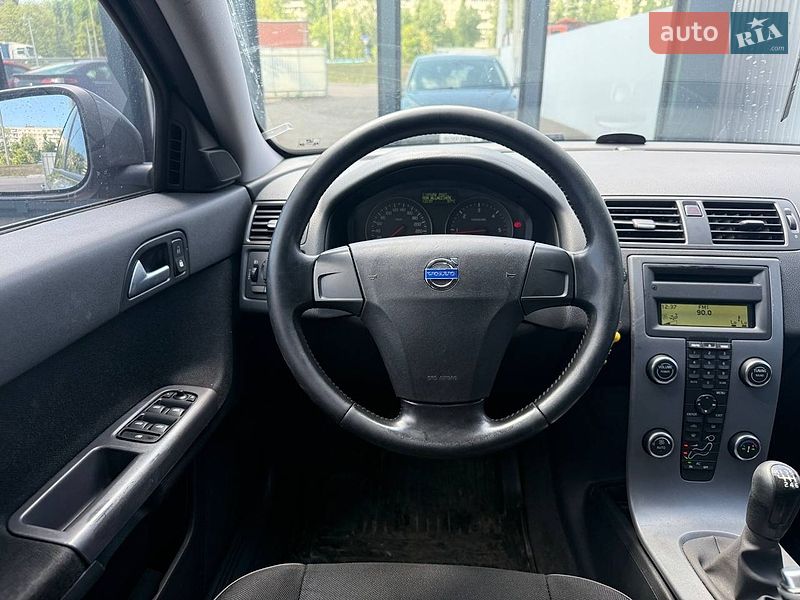 Универсал Volvo V50 2010 в Киеве фото 14 Универсал Volvo V50 2010 в Киеве