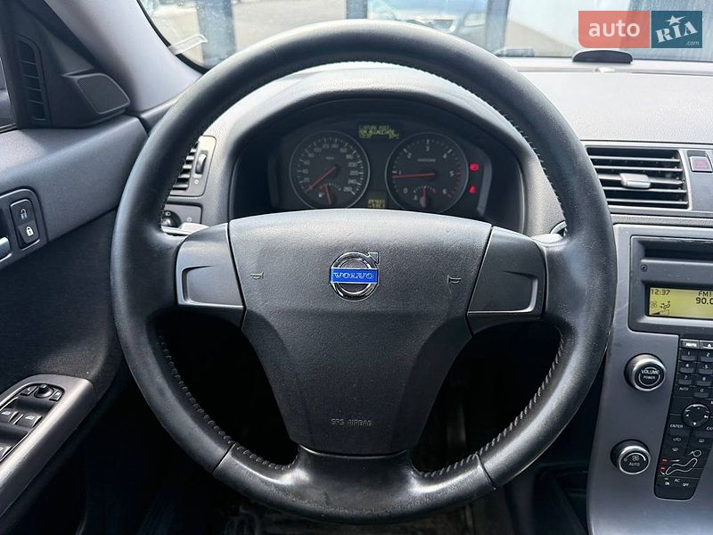 Универсал Volvo V50 2010 в Киеве фото 15 Универсал Volvo V50 2010 в Киеве