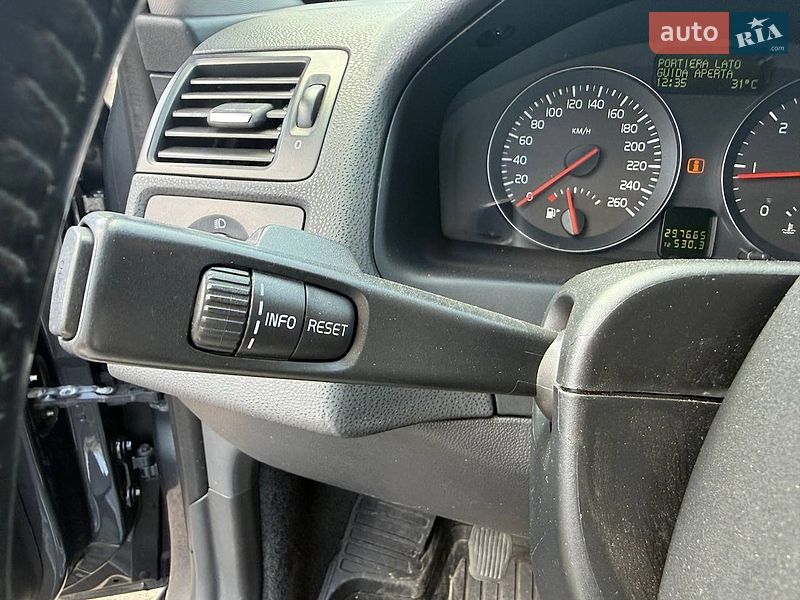 Универсал Volvo V50 2010 в Киеве фото 18 Универсал Volvo V50 2010 в Киеве