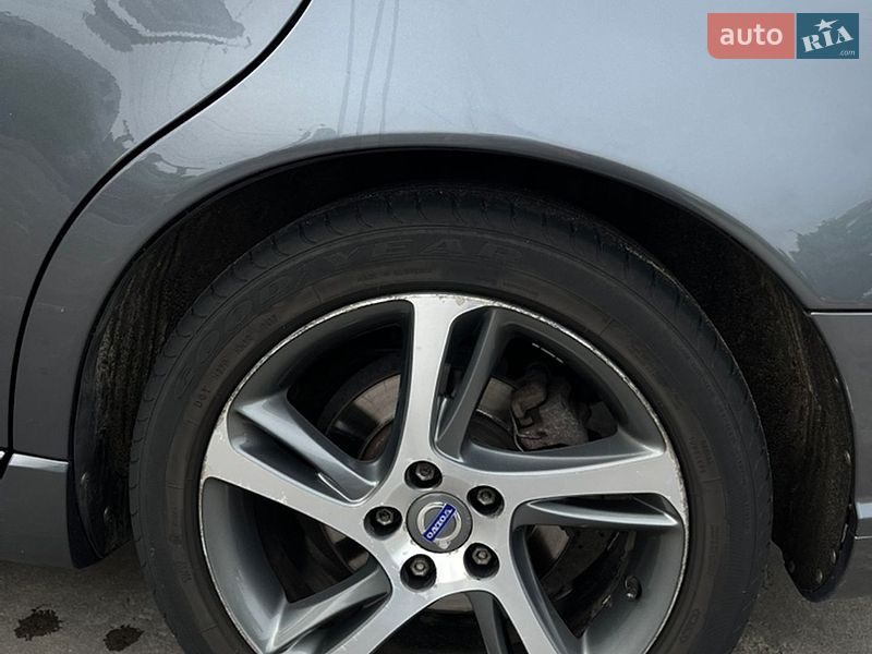 Универсал Volvo V50 2012 в Чернигове