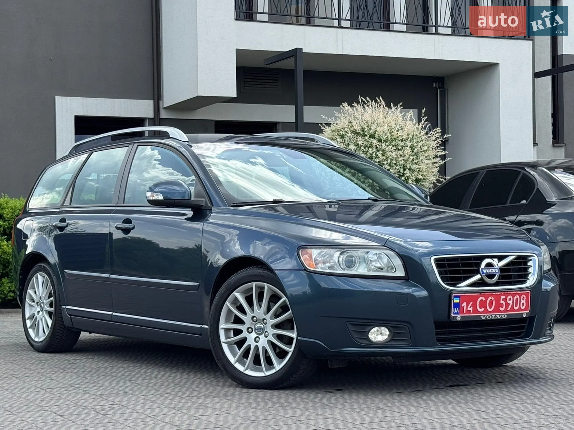 2011 Volvo V50 - мініатюра 2