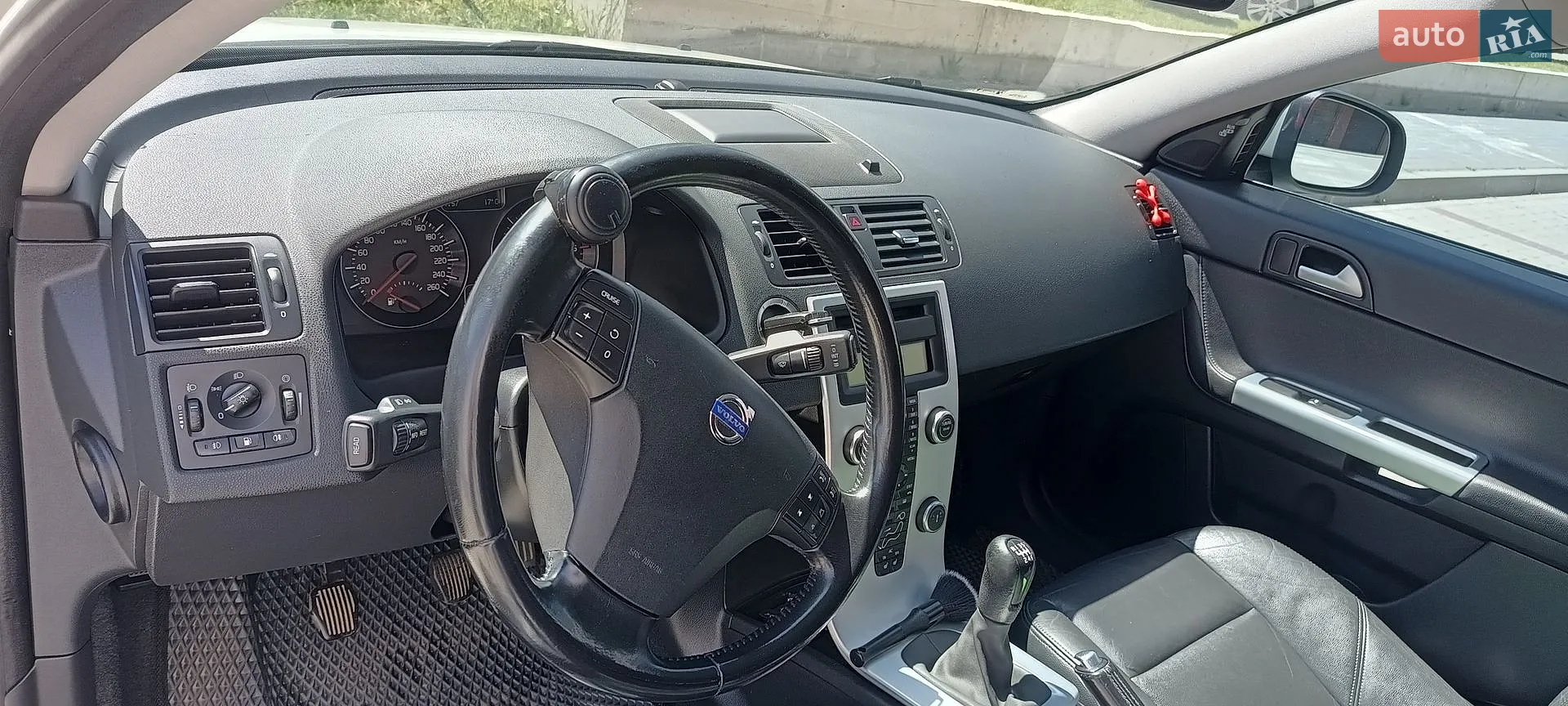 2011 Volvo V50 - мініатюра 16