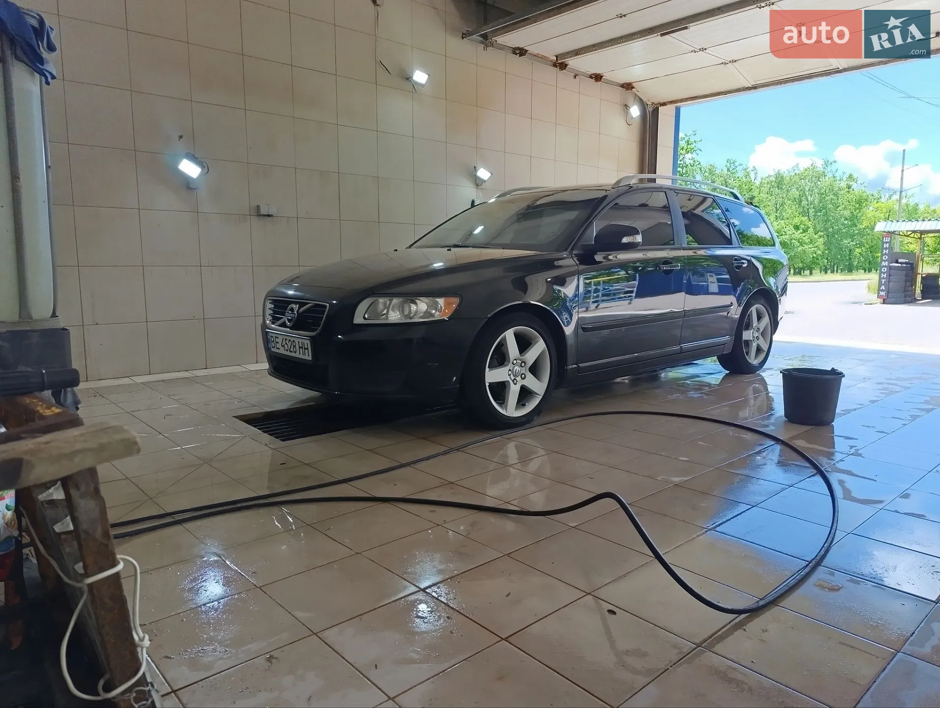 2011 Volvo V50 - мініатюра 8