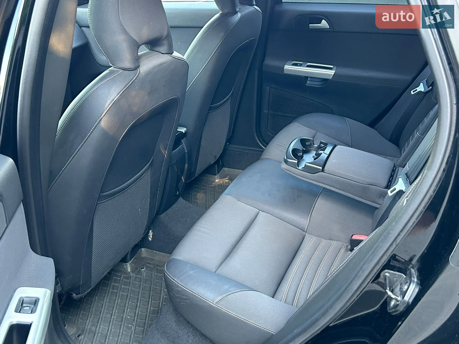 2010 Volvo V50 - мініатюра 17