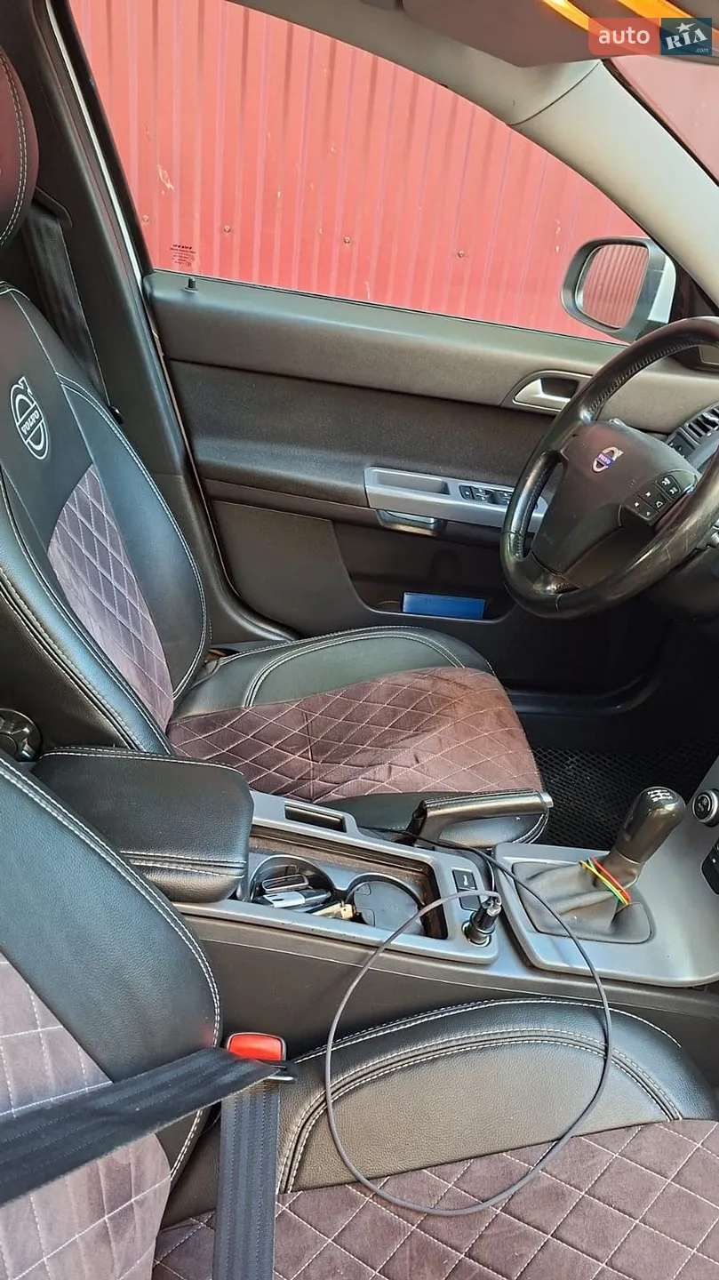 2010 Volvo V50 - мініатюра 9